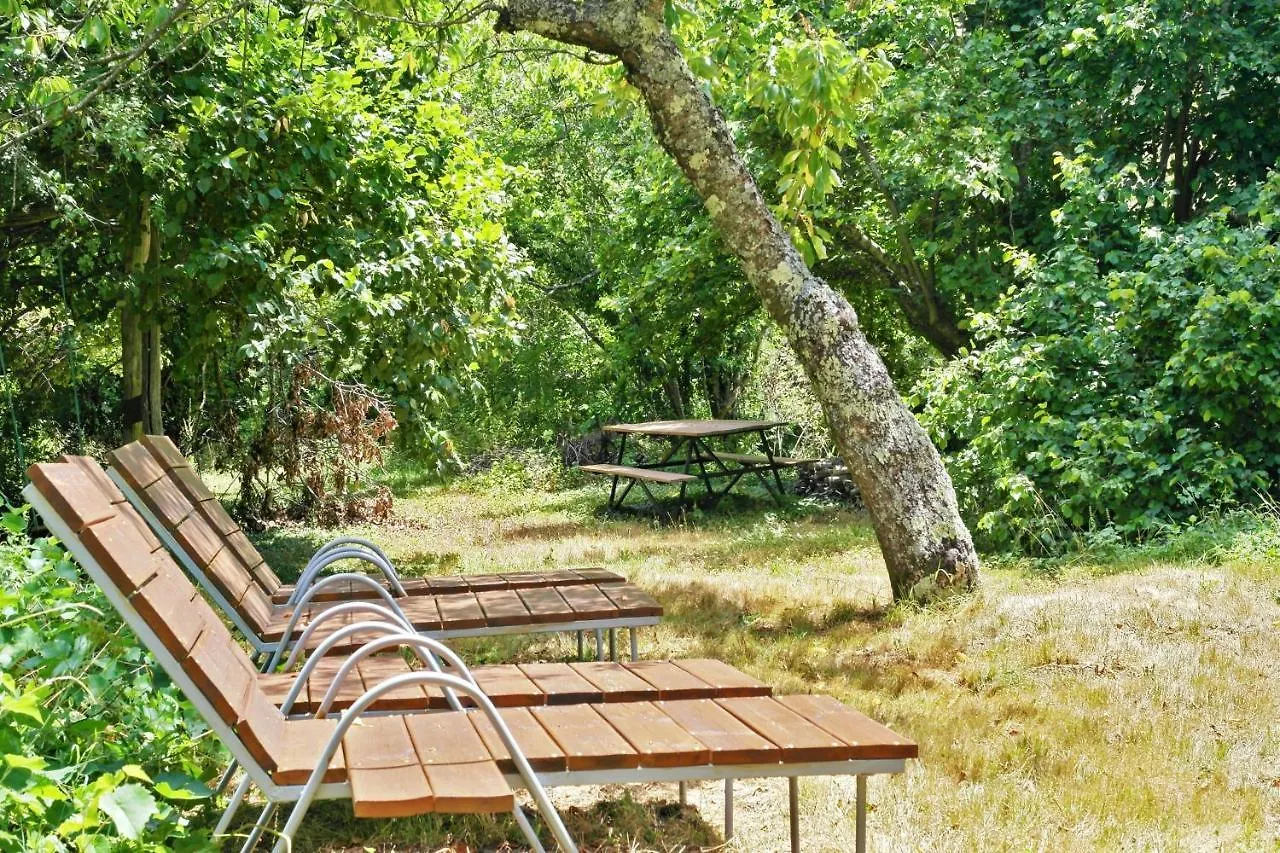 Maison Charmante A Saint-Basile Avec Jardin Et Cheminee 0*,  France