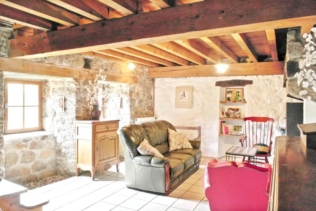 Holiday home Maison Charmante A Saint-Basile Avec Jardin Et Cheminee France
